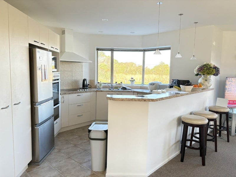 25 Kingsbridge Drive, Burwood, Christchurch - Carousel 2