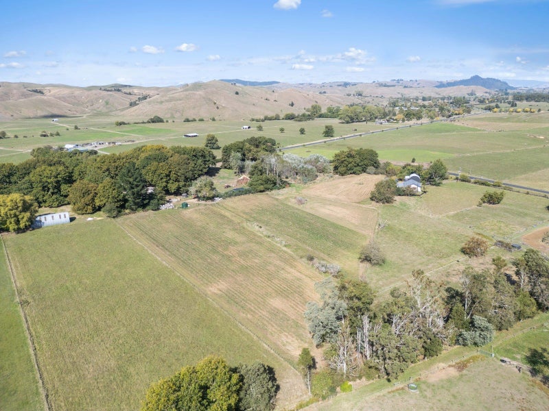 1507 Tauwhare Road, Eureka, Hamilton - Carousel 2
