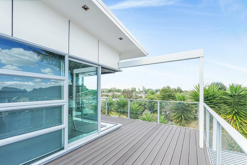 87A Grey Street, Hamilton East, Hamilton - Carousel 2