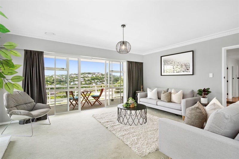 42 Turville Crescent, Newlands, Wellington - Carousel 1