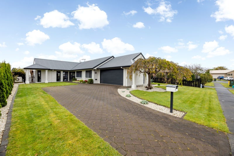 7 Drake Place, Fairview Downs, Hamilton - Carousel 1