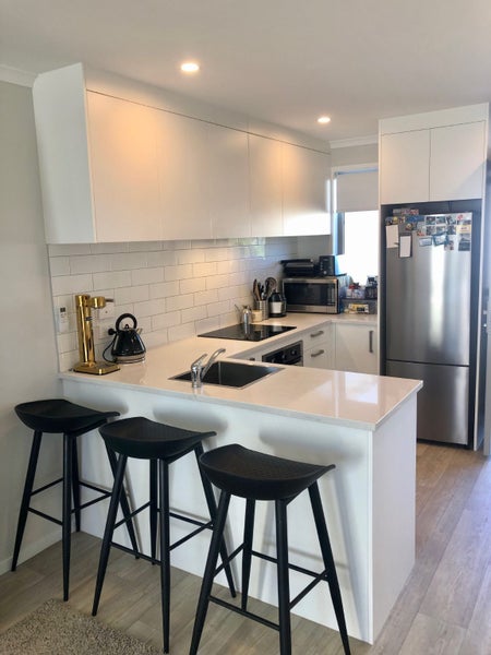 74A Stanley Road, Glenfield, Auckland - Carousel 2