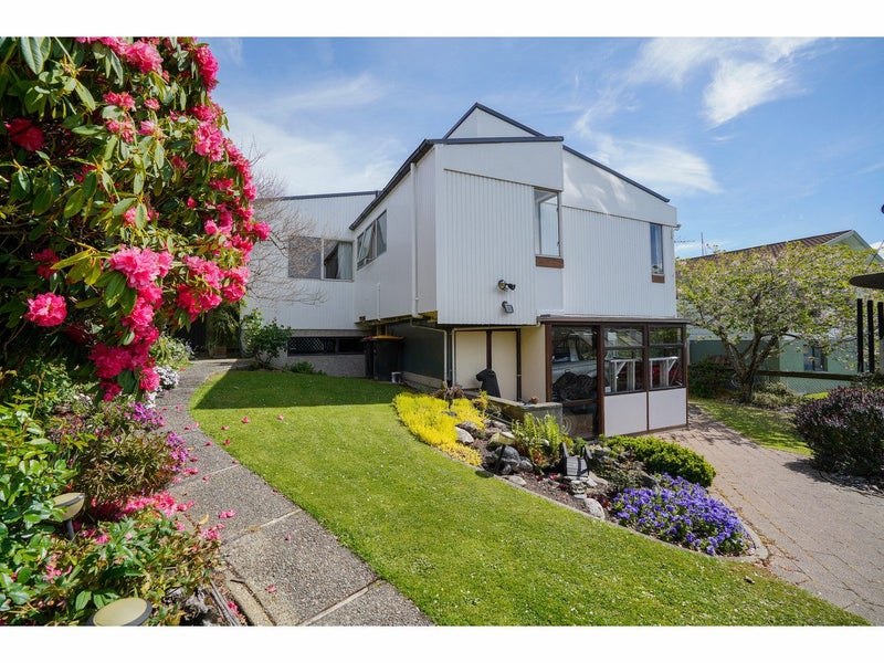 52 Orwell Crescent, Newfield, Invercargill - Carousel 35