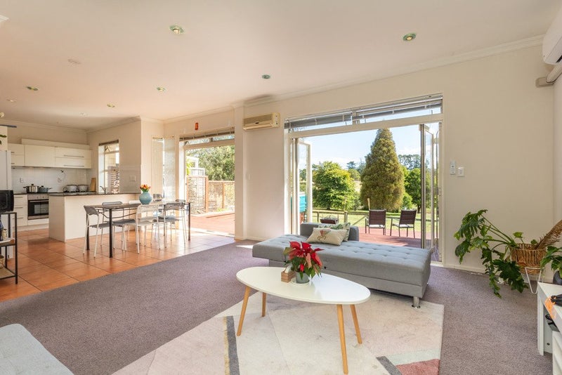 57D Anita Avenue, Mount Roskill, Auckland - Carousel 1