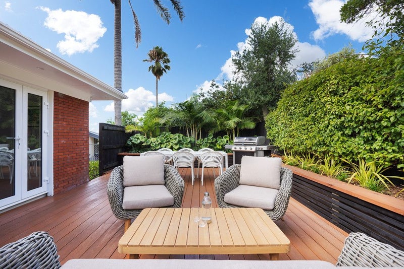 2/15 Archdall Street, Meadowbank, Auckland - Carousel 1