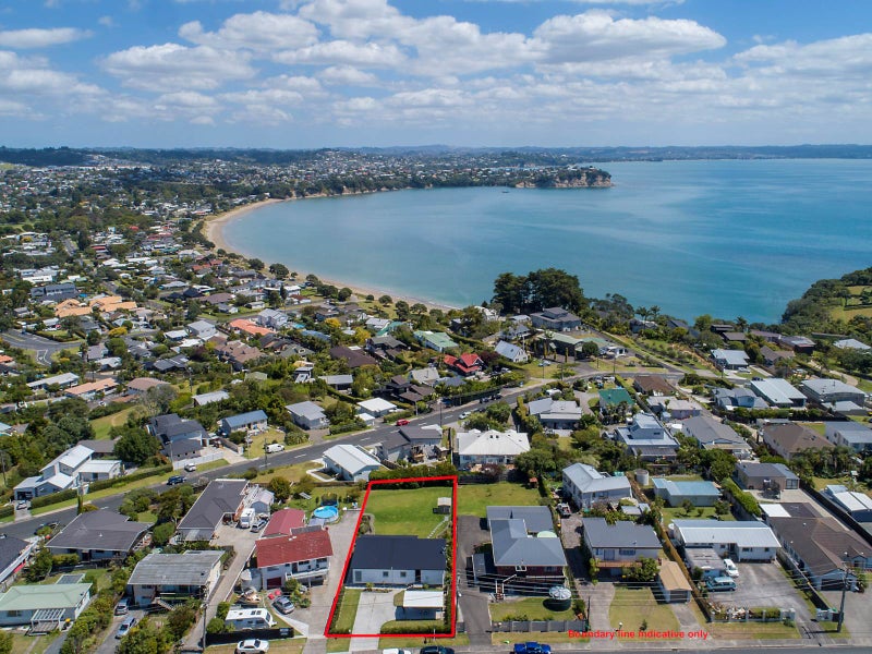 1004 Whangaparaoa Road, Matakatia, Whangaparaoa - Carousel 1