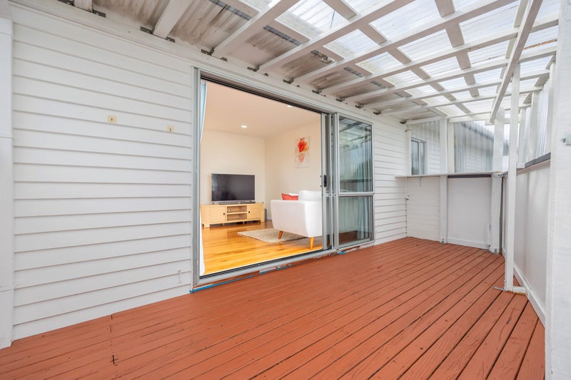 1/12 Seaview Road, Glenfield, Auckland - Carousel 15