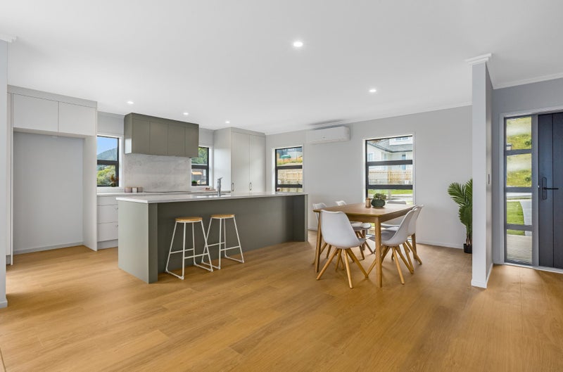 8 Wilson Way, Waikanae, Waikanae - Carousel 2