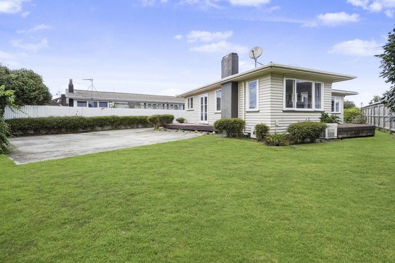 30 Powells Road, Fairview Downs, Hamilton - Carousel 2