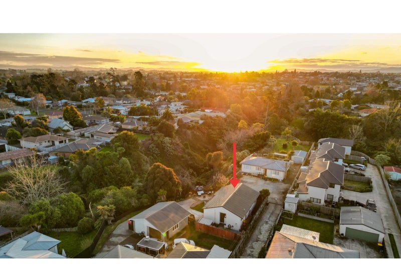 41A Bruce Avenue, Glenview, Hamilton - Carousel 2