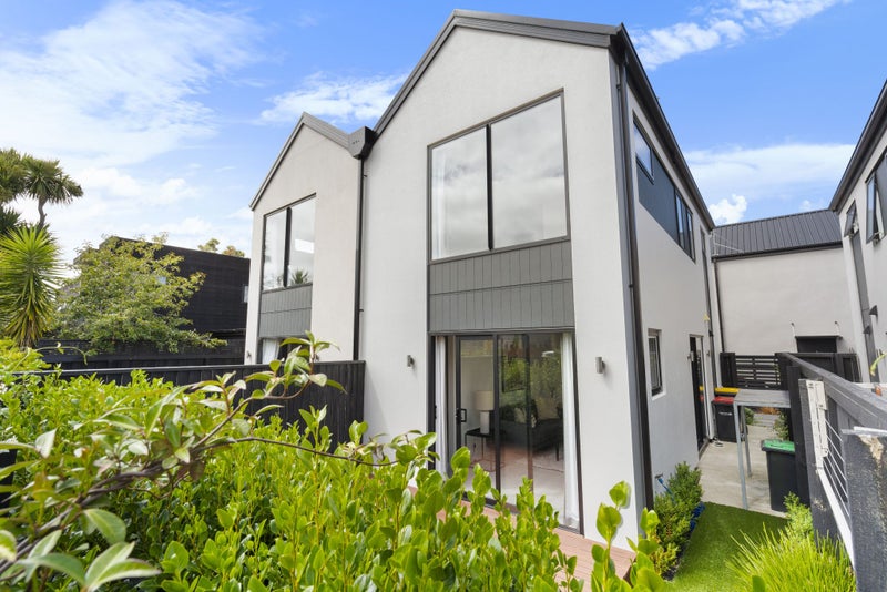 4/64 Brockworth Place, Riccarton, Christchurch - Carousel 1