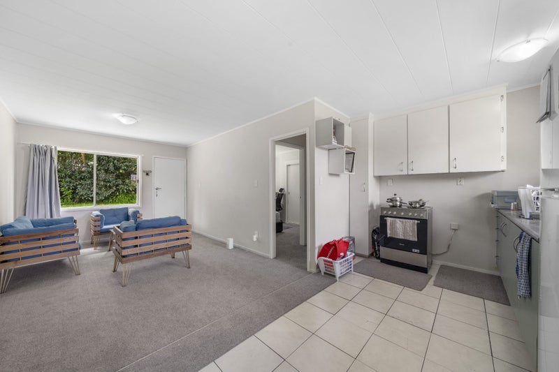 13/66 Astley Avenue, New Lynn, Auckland - Carousel 2