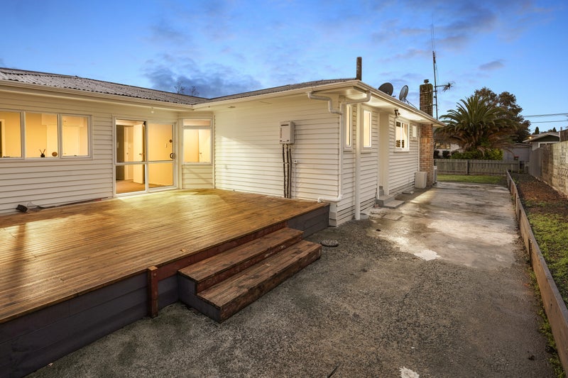 4 Matthews Crescent, Melville, Hamilton - Carousel 2