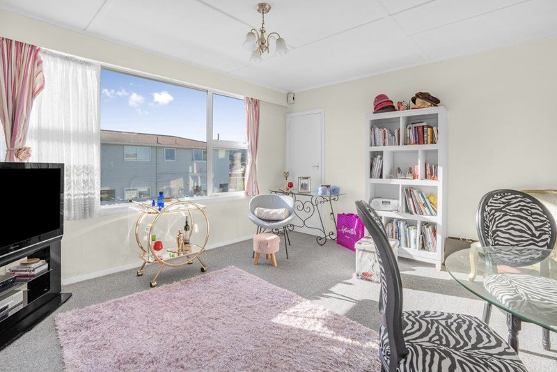 4/12 Tama Street, Alicetown, Lower Hutt - Carousel 1