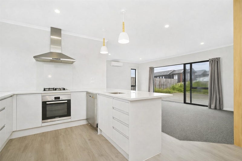 13 Springside Court, Huntington, Hamilton - Carousel 2
