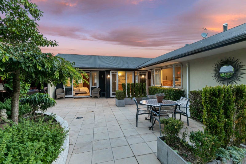 44 Isobel Road, Greenhithe, Auckland - Carousel 1