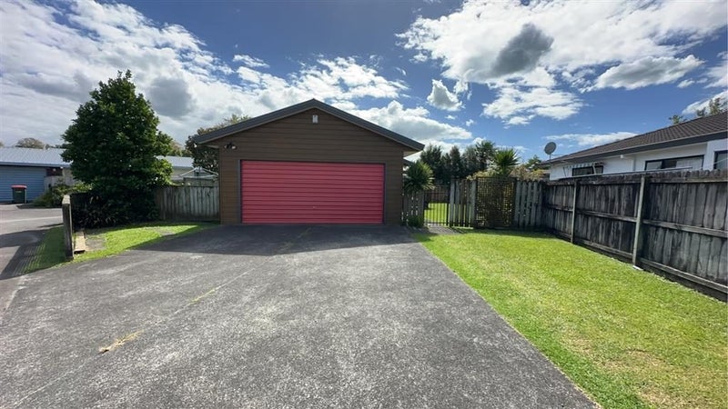 19 Dana Place, Somerville, Auckland - Carousel 2