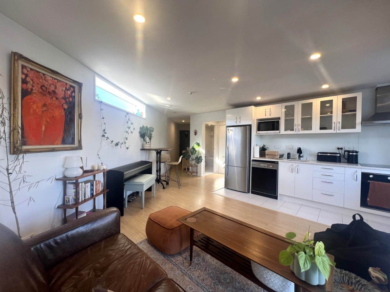 4J/6 Piwakawaka Street, Eden Terrace, Auckland - Carousel 1