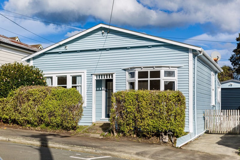 11 Angus Avenue, Berhampore, Wellington - Carousel 1