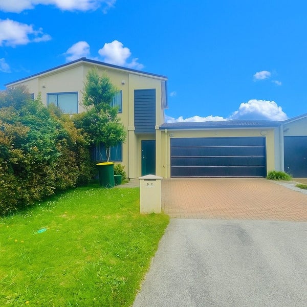 64 Tiger Drive, Golflands, Auckland - Carousel 1