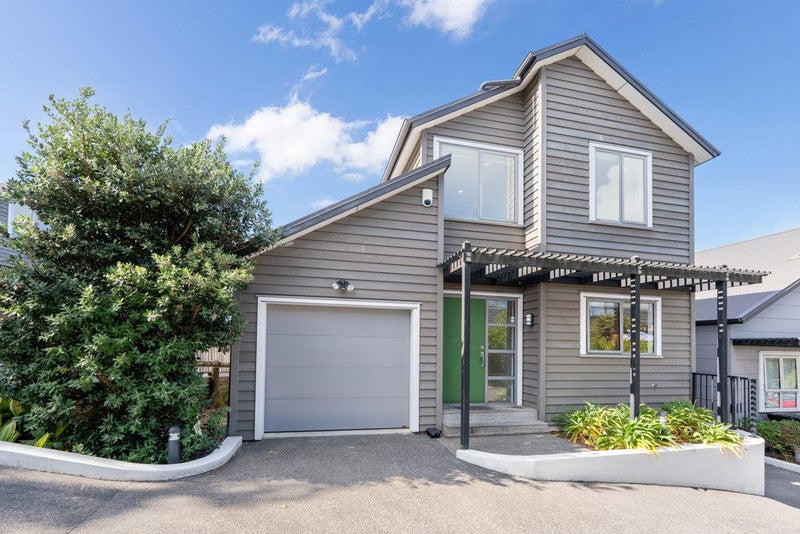11/31 Verbena Road, Birkdale, Auckland - Carousel 1