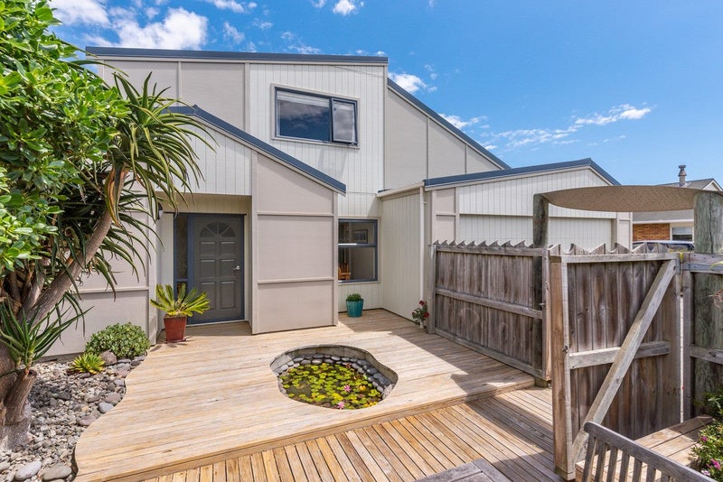 13 Marram Way, Peka Peka, Waikanae - Carousel 1