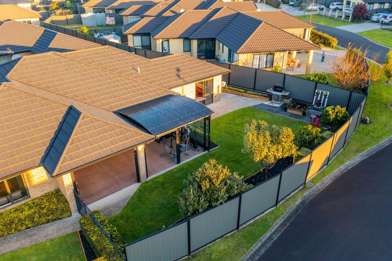 11 Stan Heather Drive, Glenview, Hamilton - Carousel 31