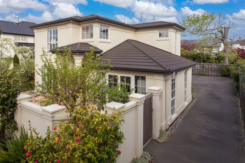2/61 Murray Place, St Albans, Christchurch - Carousel 1