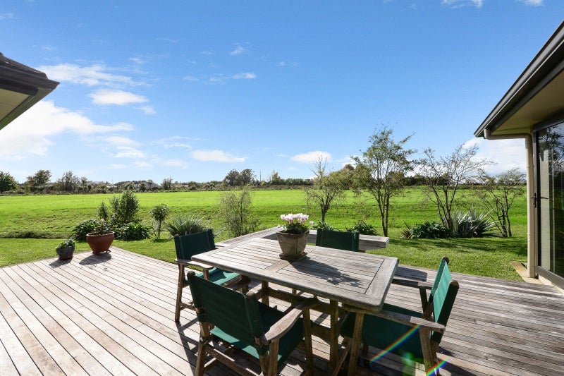 12 Peninsula Point, Huntington, Hamilton - Carousel 2