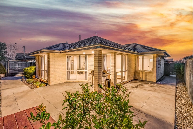 12A Hurricane Way, Wigram, Christchurch - Carousel 1