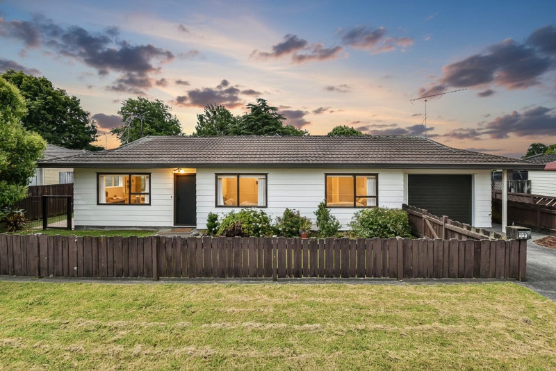1/33 Onslow Road, Papakura, Papakura - Carousel 1