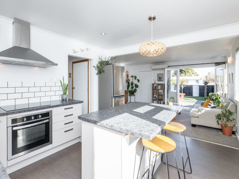 47 Seddon Crescent, Marewa, Napier - Carousel 1