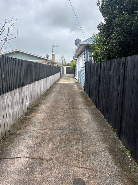 19A James Street, Hamilton East, Hamilton - Carousel 2