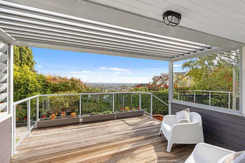 10 Heaton Rhodes Place, Cashmere, Christchurch - Carousel 1