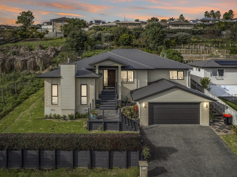 158 Castlewold Drive, Bethlehem, Tauranga - Carousel 1