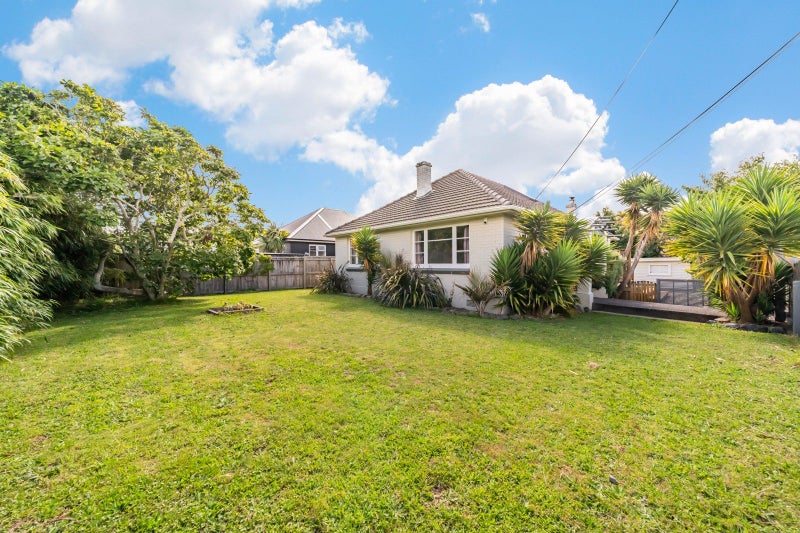 1 Sandford Street, Trentham, Upper Hutt - Carousel 1