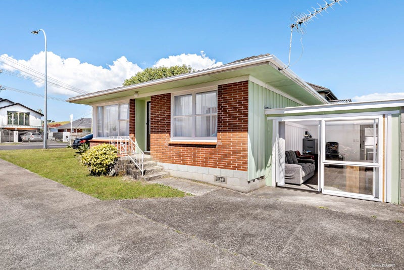 1/463 Richardson Road, Mount Roskill, Auckland - Carousel 12