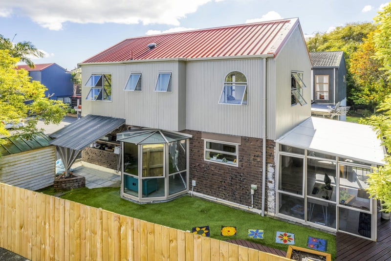 33 Pohutukawa Place, Ellerslie, Auckland - Carousel 2