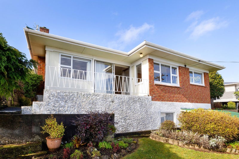 44 Essex Street, Vogeltown, New Plymouth - Carousel 2