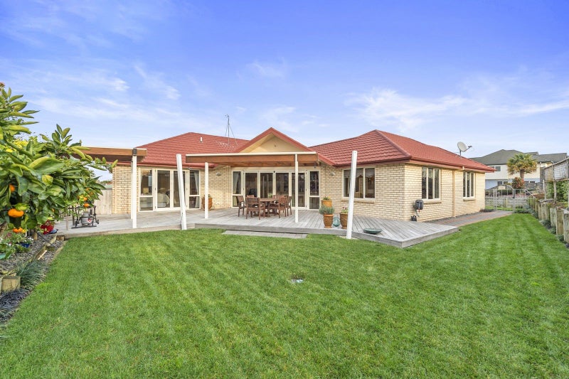 72 Callum Brae Drive, Rototuna, Hamilton - Carousel 2