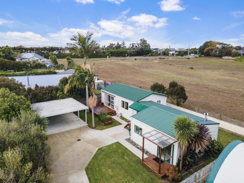 11 Second Avenue, Waiuku - Carousel 1