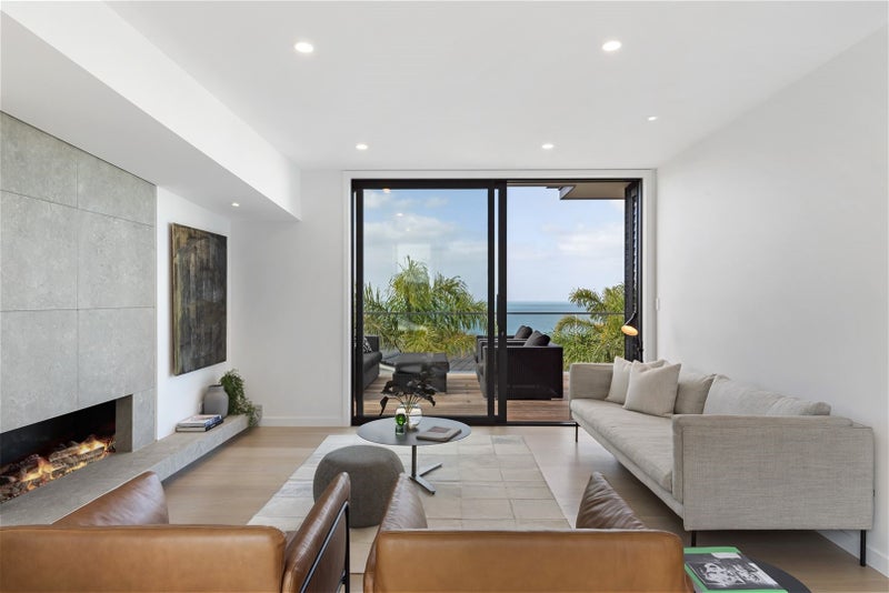 35A Gulf View Road, Murrays Bay, Auckland - Carousel 1