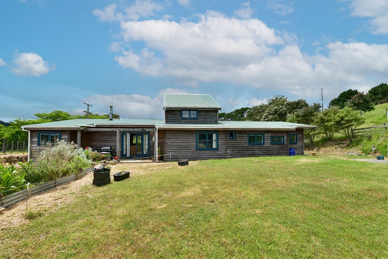 1811 Kaipara Coast Highway, Warkworth - Carousel 2