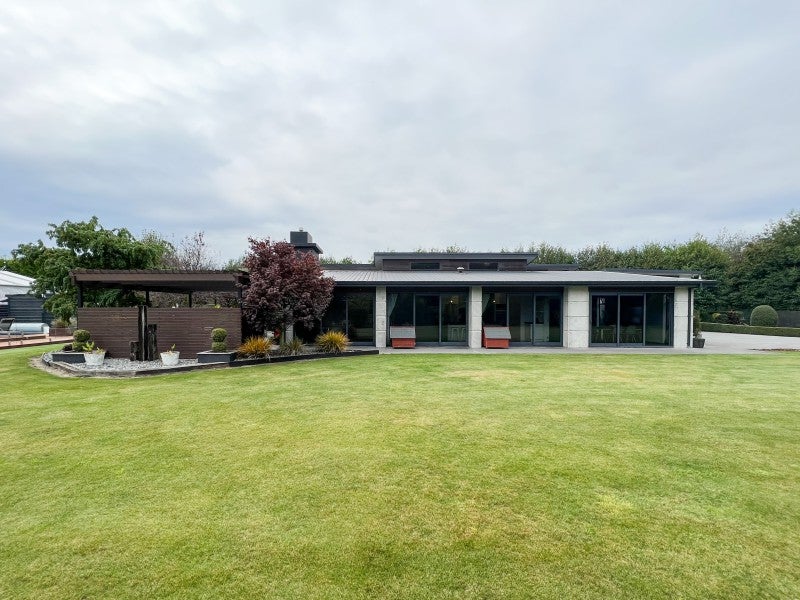 49 Glassworks Road, Newland - Carousel 1