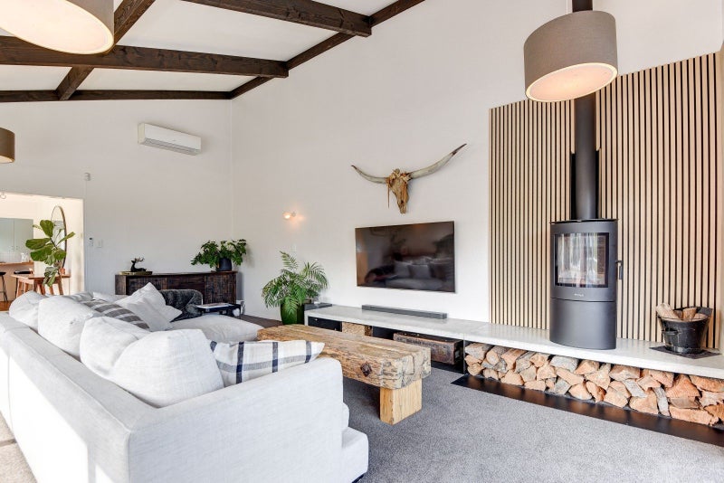 21 Virginia Heights, Otamatea, Whanganui - Carousel 1