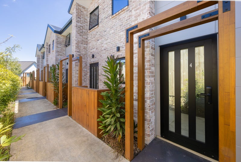 4 Sunnymead Road, Glen Innes, Auckland - Carousel 2