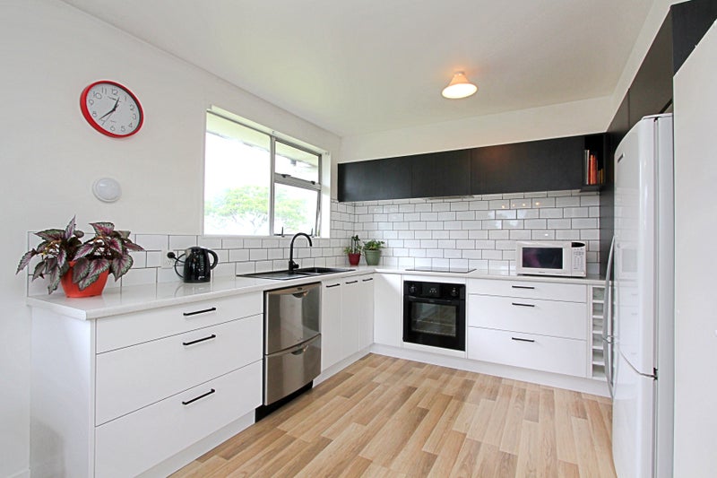 64 Atherfold Crescent, Greenmeadows, Napier - Carousel 1