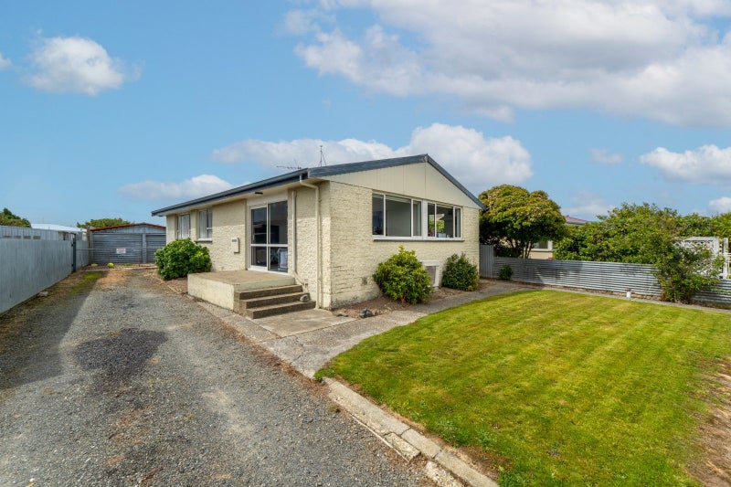 35 Arundel Crescent, Strathern, Invercargill - Carousel 1