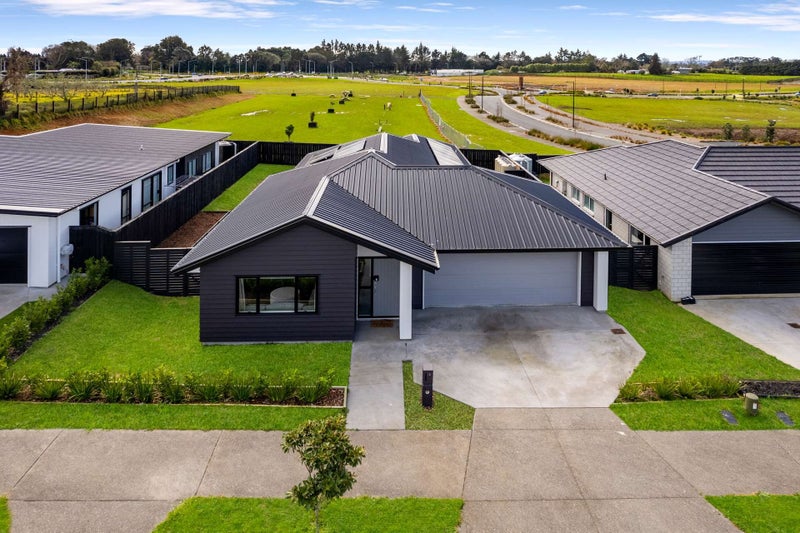 3 Rosslands Avenue, Karaka, Papakura - Carousel 1