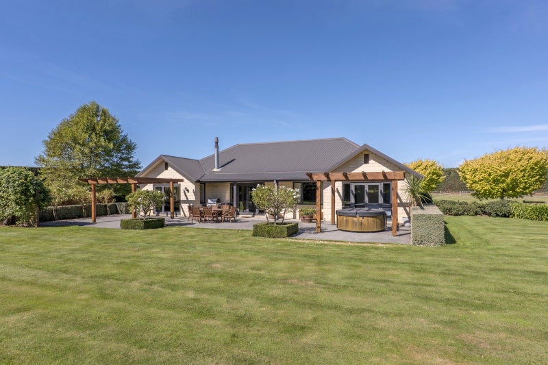 1/736 Sandy Knolls Road, Christchurch - Carousel 2